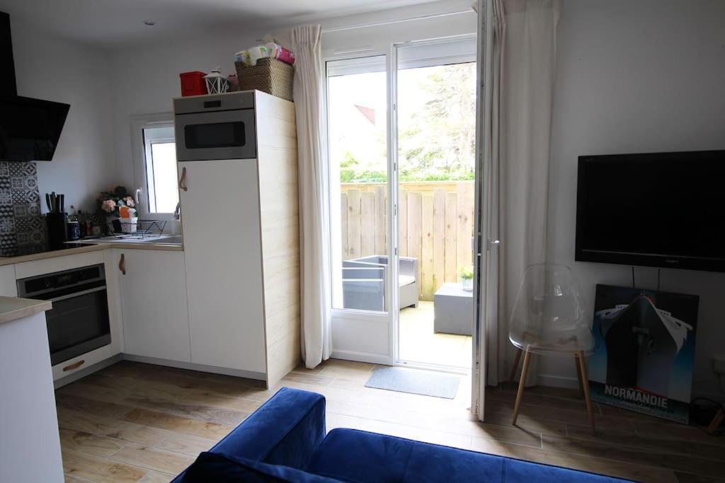 Appartement Avec Terrasse Privee, Plage A Pied Saint-Aubin-Sur-Mer  Esterno foto